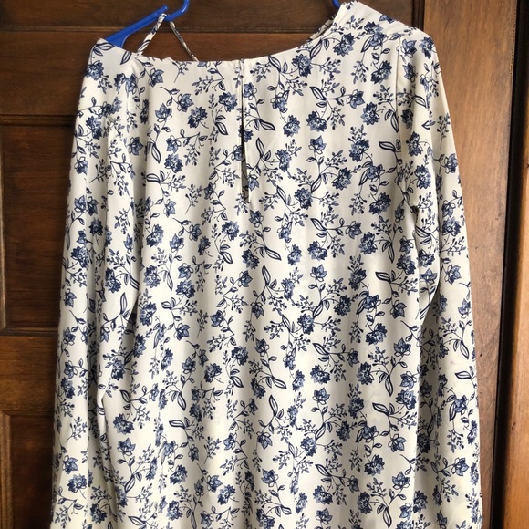 Blouse - Picture 3 of 6